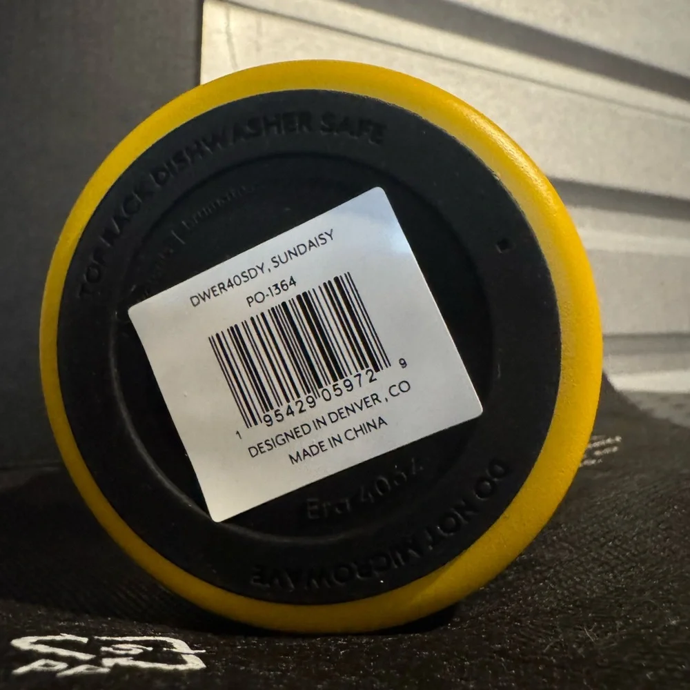 BrüMate Era Sundaisy 40oz - Picture 2 of 6